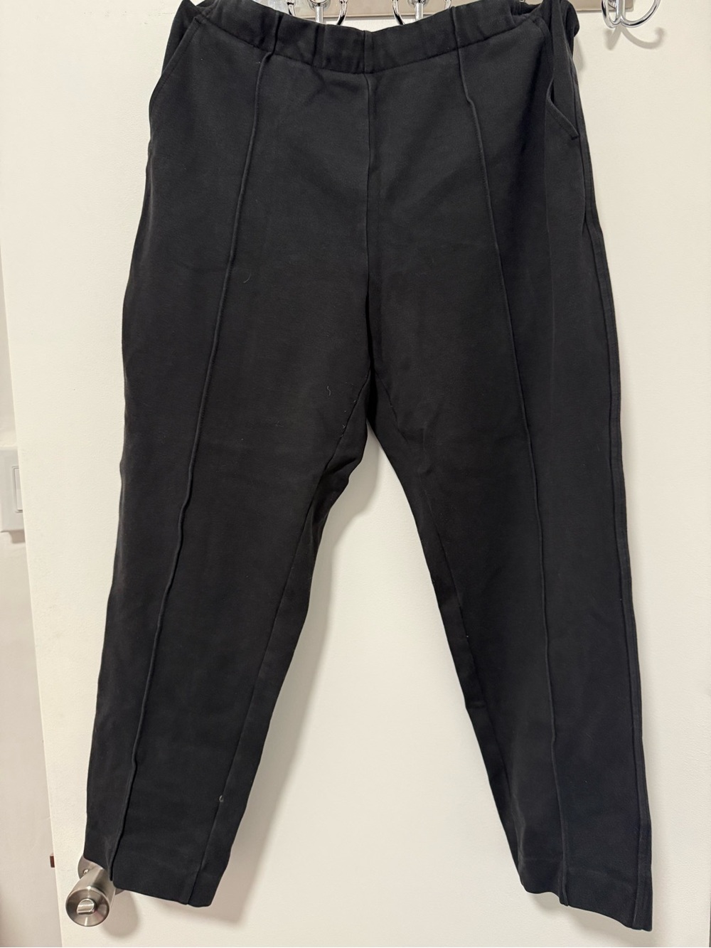Everlane Black Tapered Sweatpants